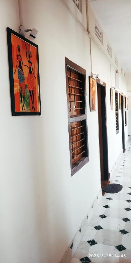 Bhuban Heritage Inn Puri Ngoại thất bức ảnh